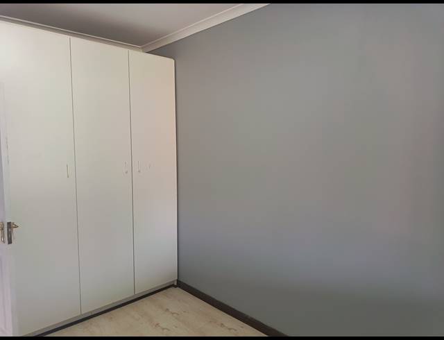 3 BEDROOM HOUSE FOR SALE IN ROTHDENE